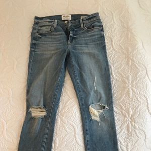 FRAME low rise lightwash skinny jeans size 27